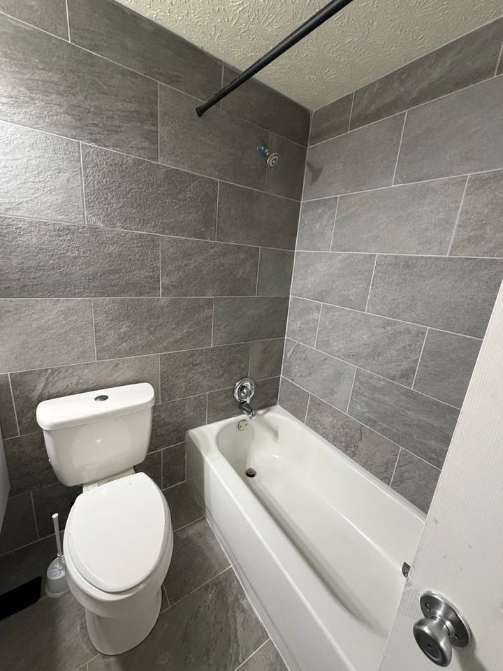 5785 Tibet Dr - Photo 7 of 17