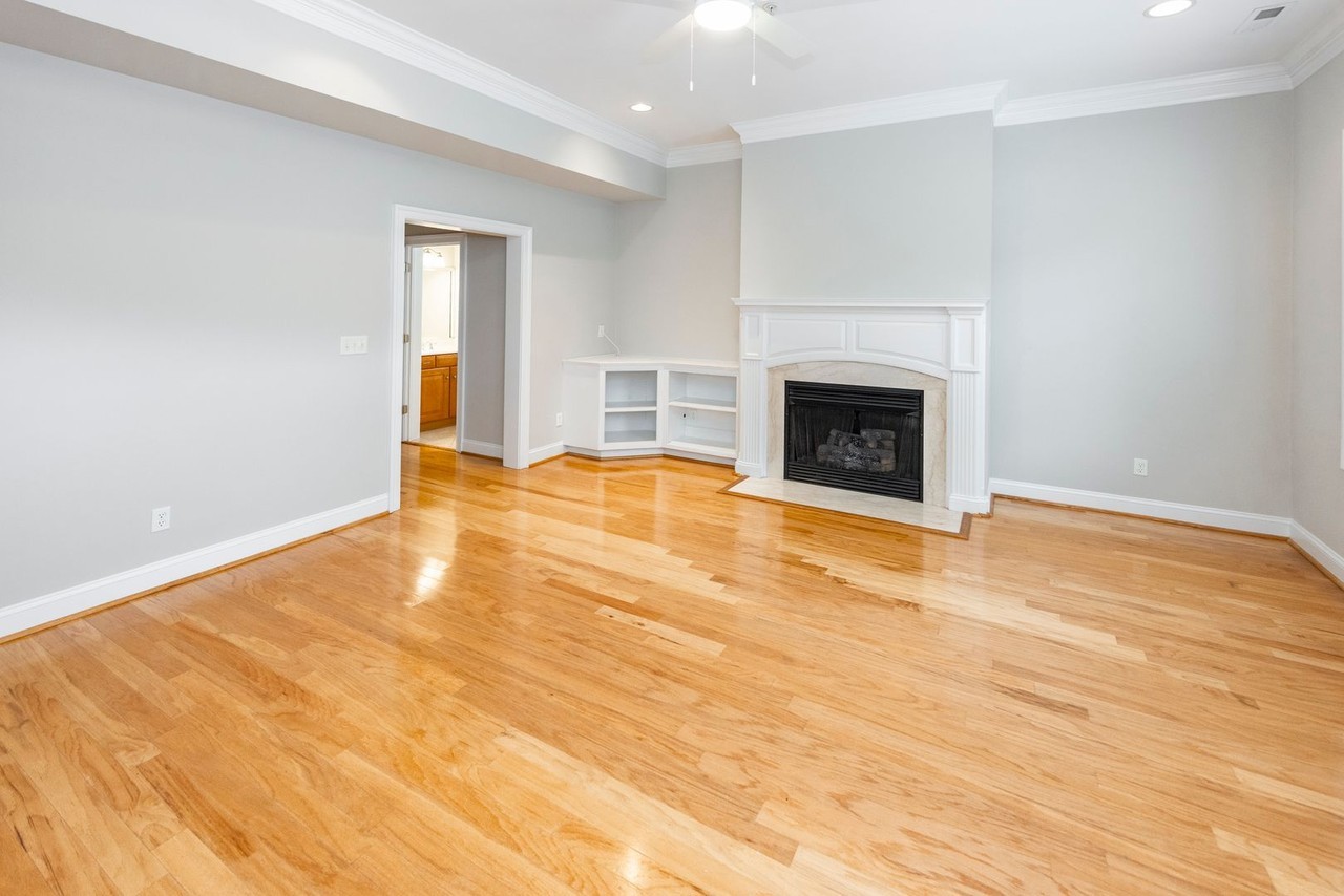108 70th St #A - Photo 3 of 42