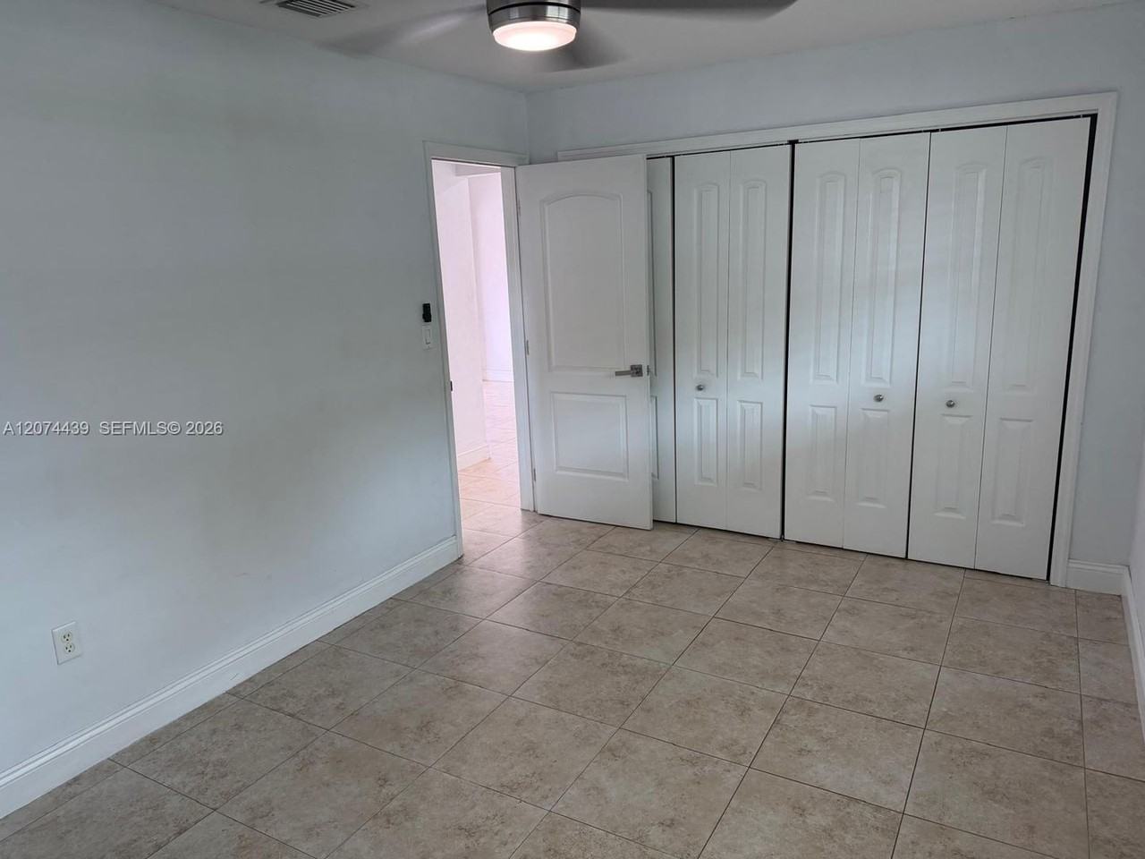 1000 N 76th Ter - Photo 6 of 10