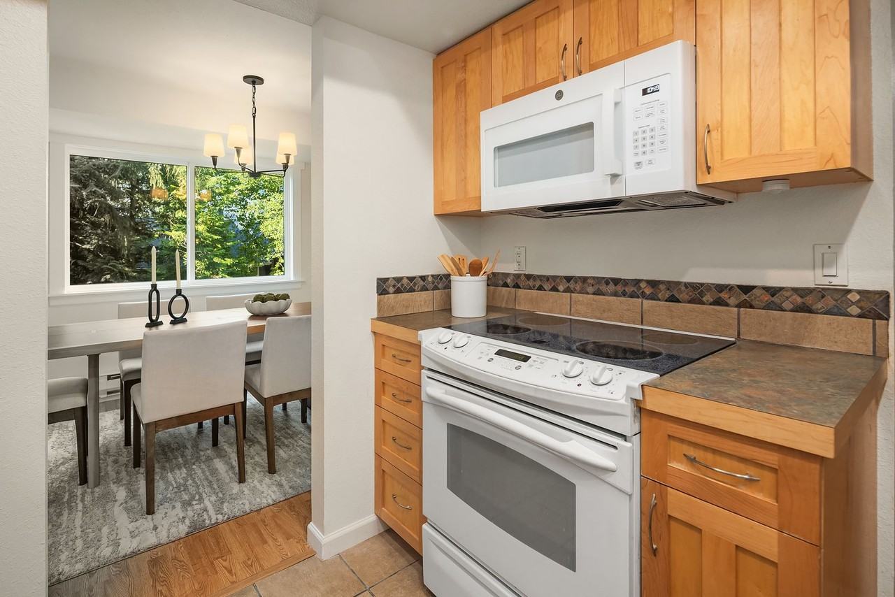 8652 164th Ave Ne #C109 - Photo 7 of 25