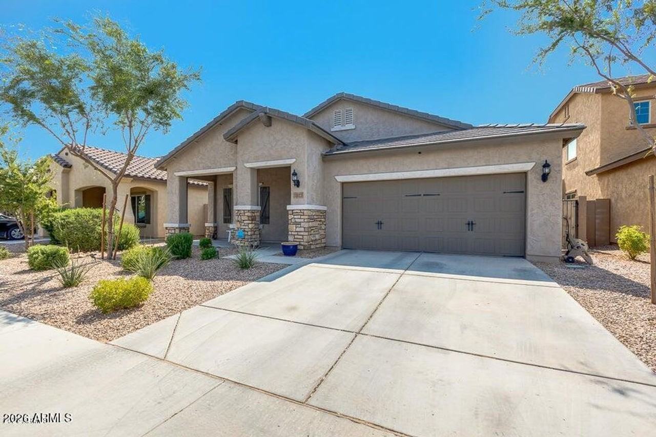 11023 E Tupelo Ave - Photo 4 of 39