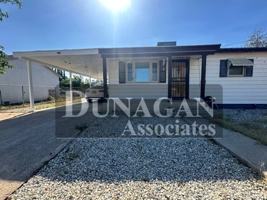 featured image of 305 N 5th St