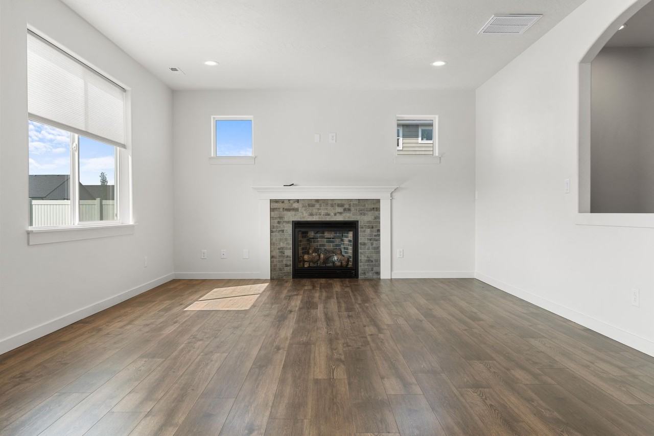 3921 N Lynn St - Photo 5 of 26