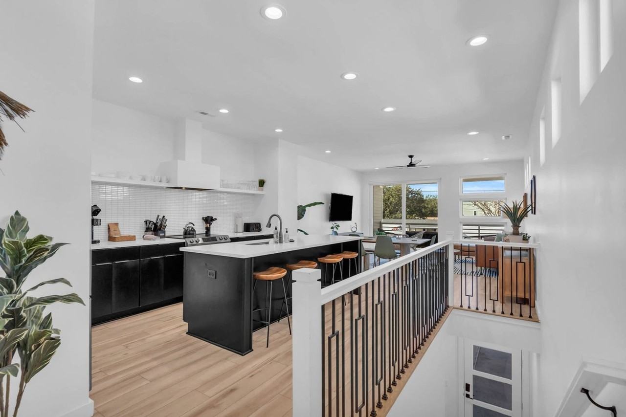 1419 Mackerel Ln #1 - Photo 3 of 23