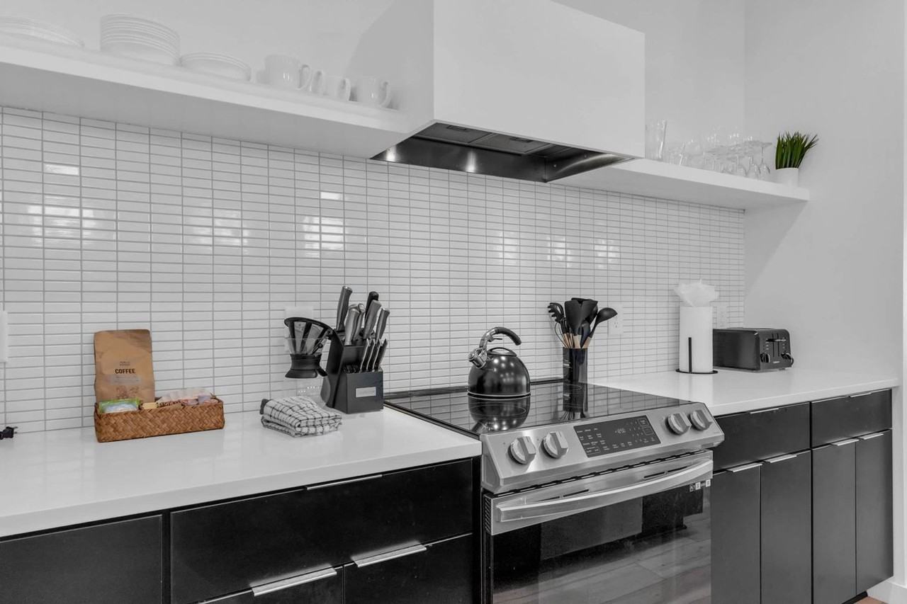 1419 Mackerel Ln #1 - Photo 5 of 23