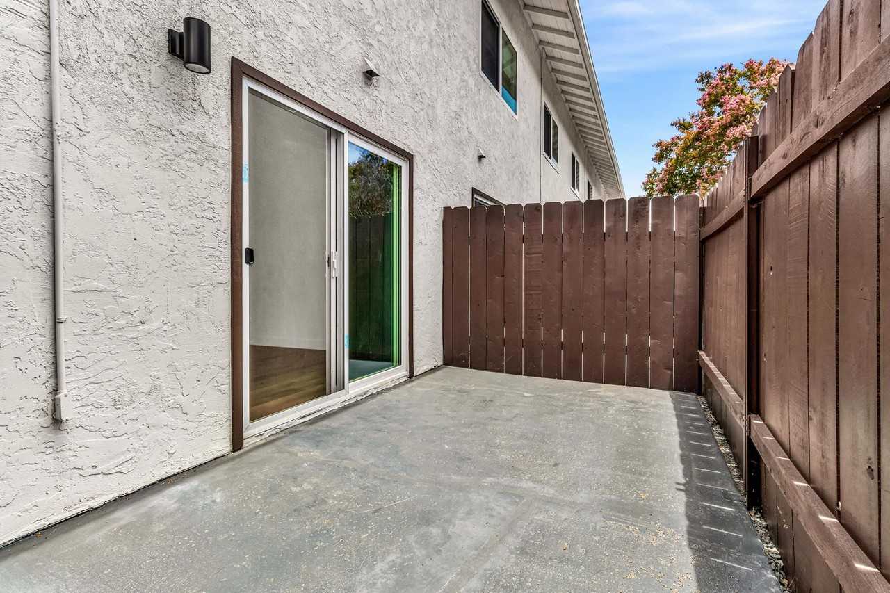 428 W Los Angeles Dr - Photo 3 of 14