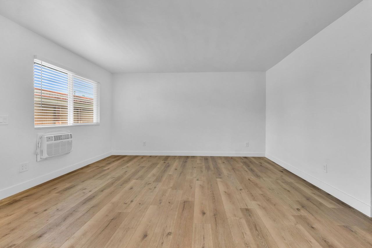 428 W Los Angeles Dr - Photo 6 of 14