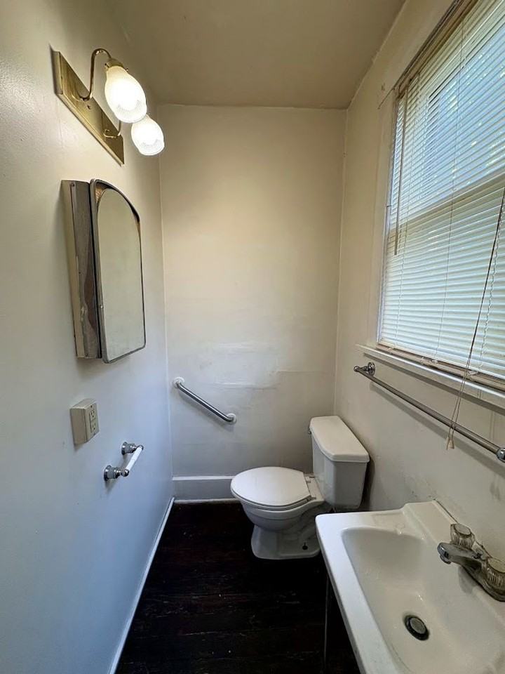 1705 Bechel Pl Nw - Photo 4 of 9