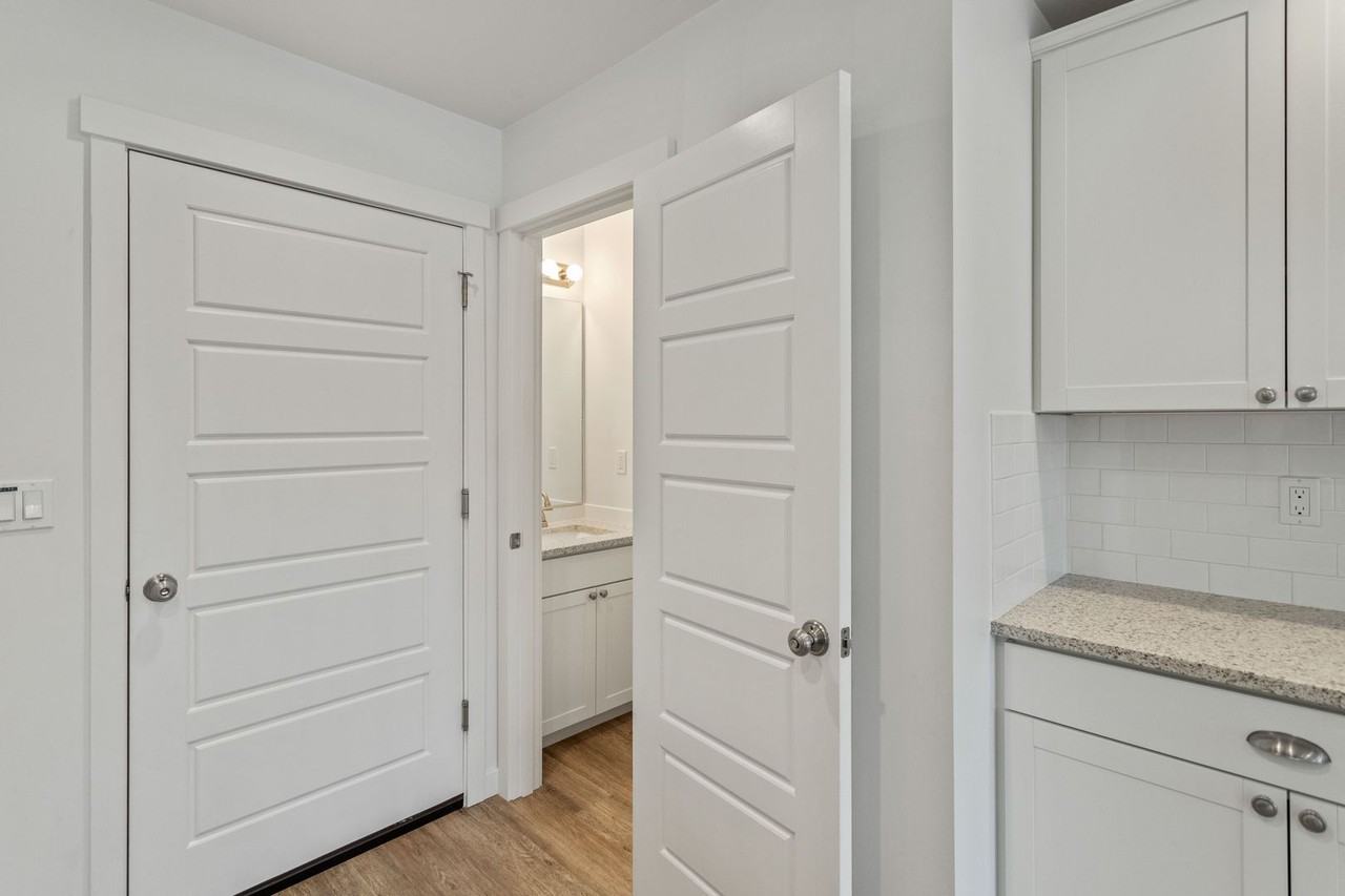 1785 Nw 5th Ave - Photo 4 of 15