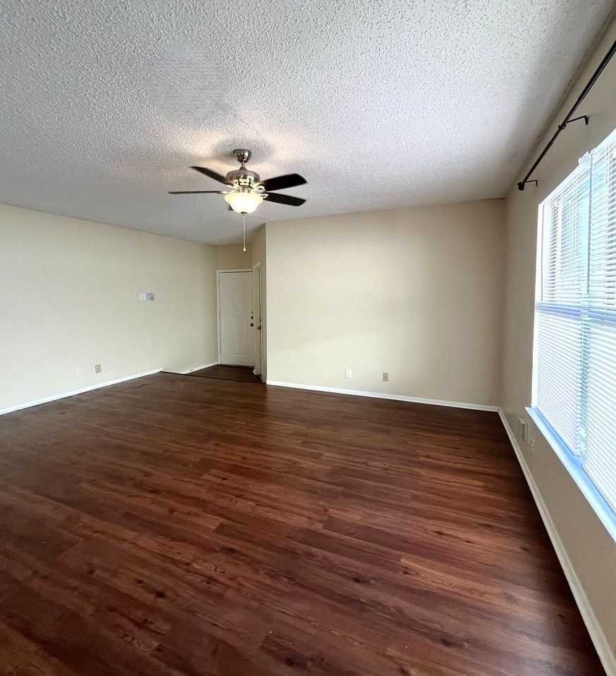 7319 Huntsman Run Dr - Photo 3 of 13