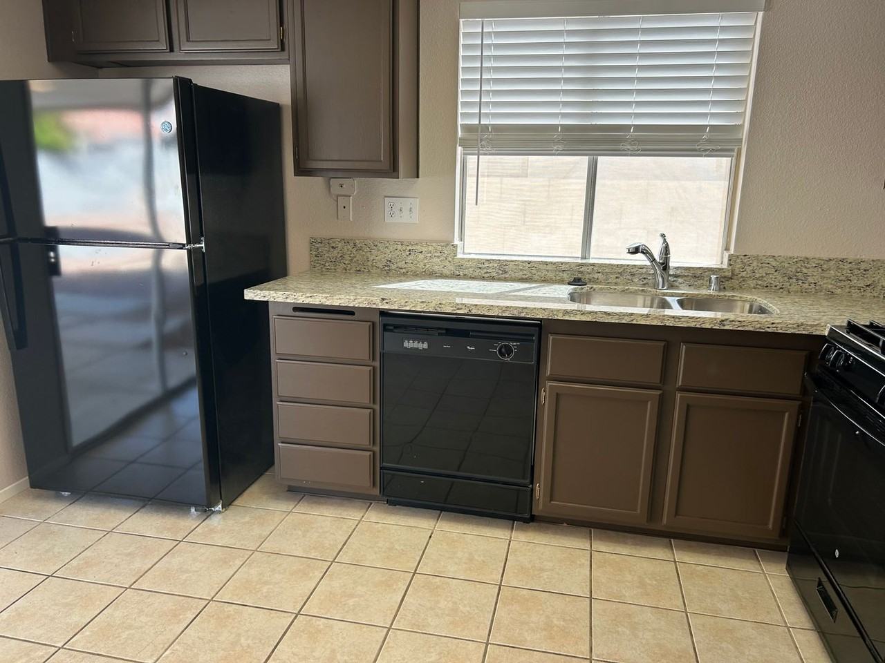 1420 Grey Knoll Cir - Photo 6 of 24