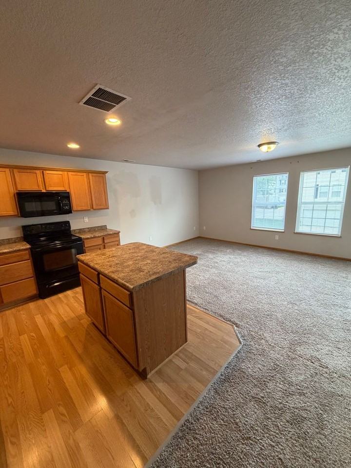 3164 Sw Arlan Ln - Photo 3 of 15