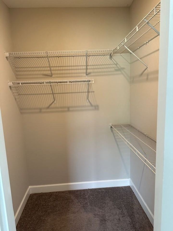 2205 Harrison St - Photo 7 of 12