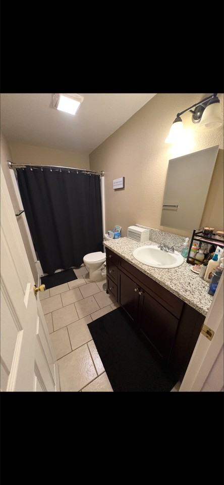 530 E H St #530 - Photo 3 of 4