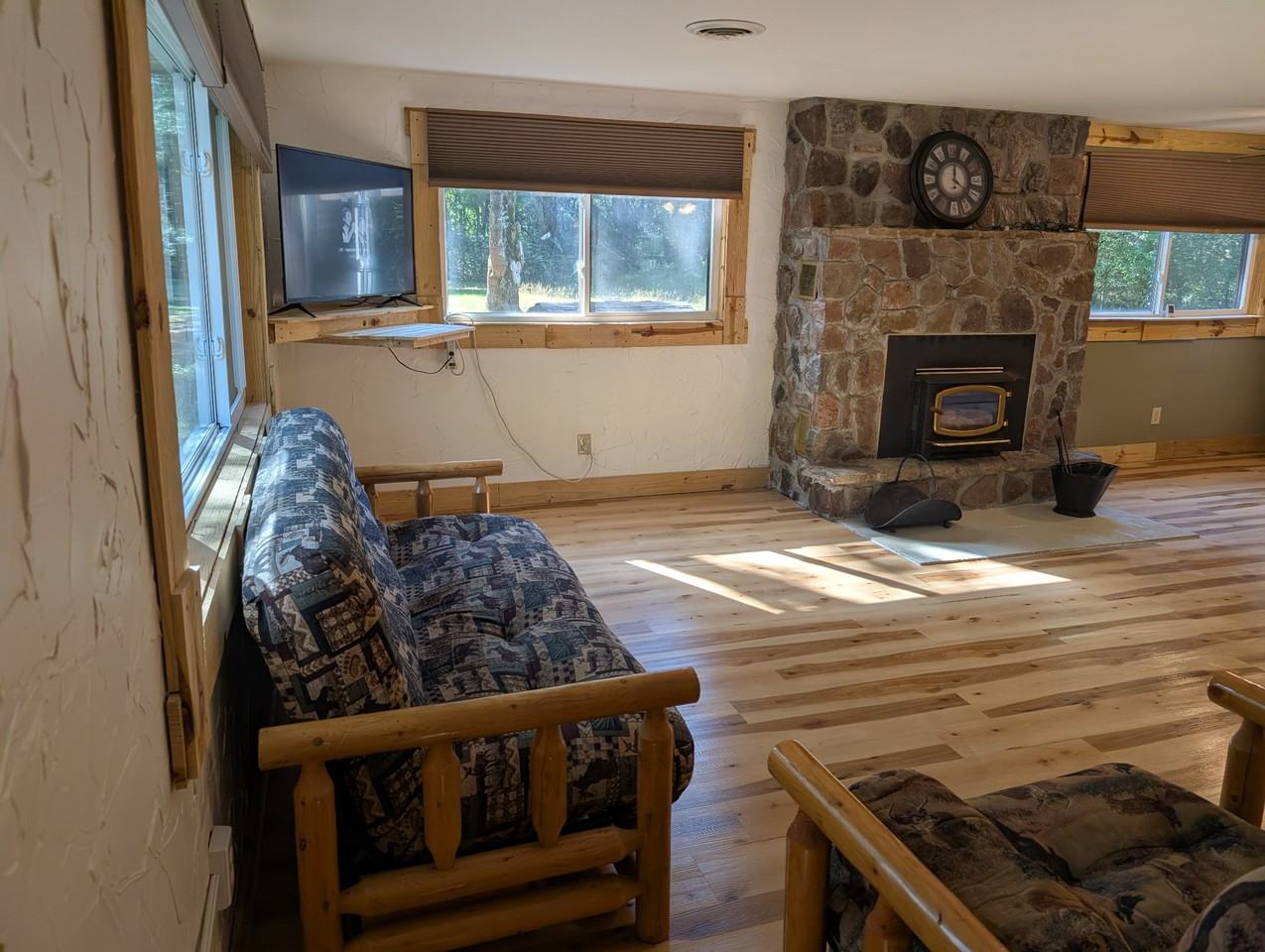 1150 Dover Dr #NA - Photo 2 of 25