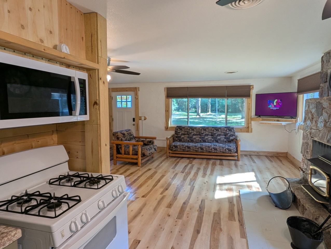 1150 Dover Dr #NA - Photo 6 of 25