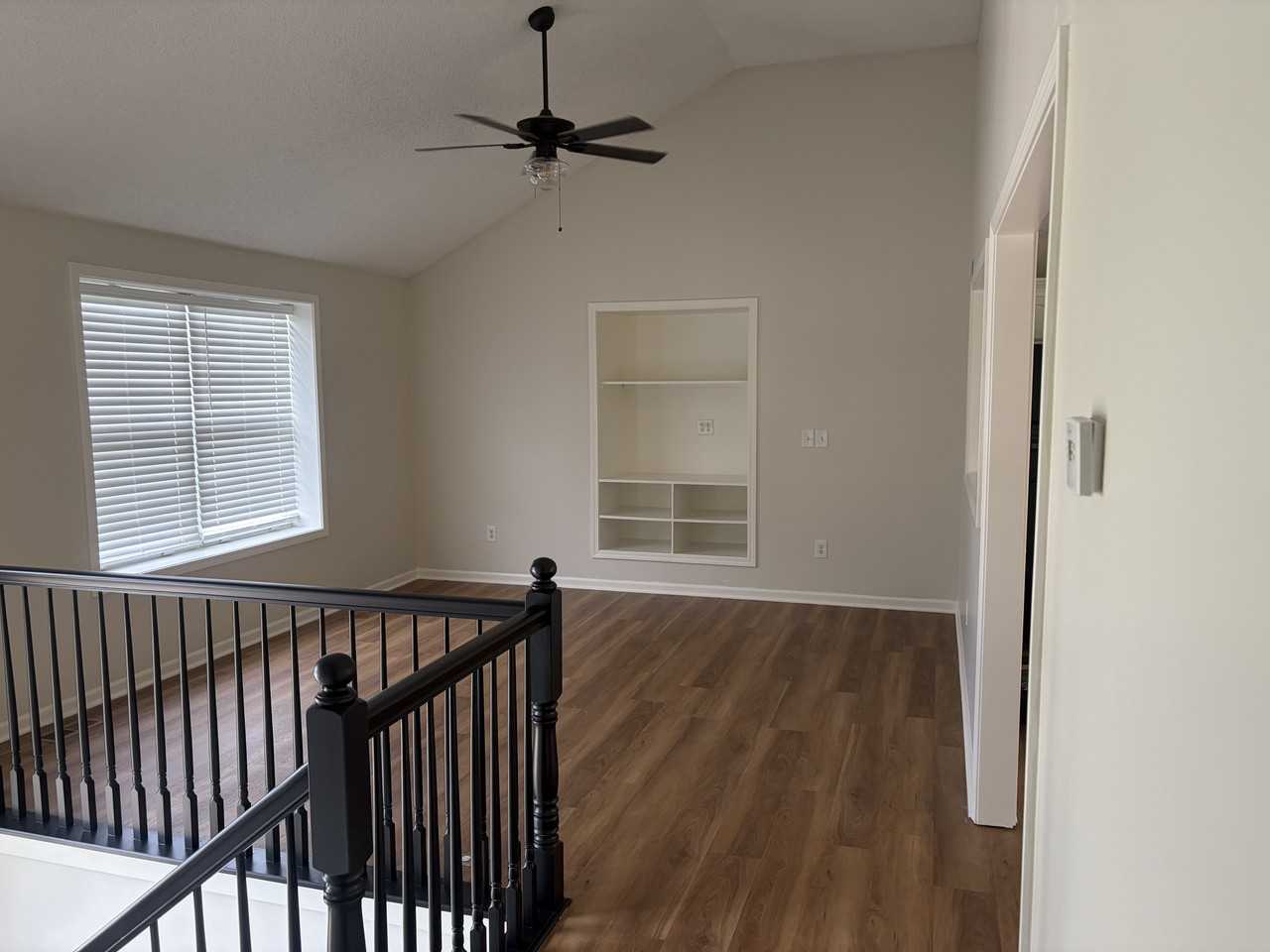 1407 Spruce Dr #NA - Photo 4 of 18