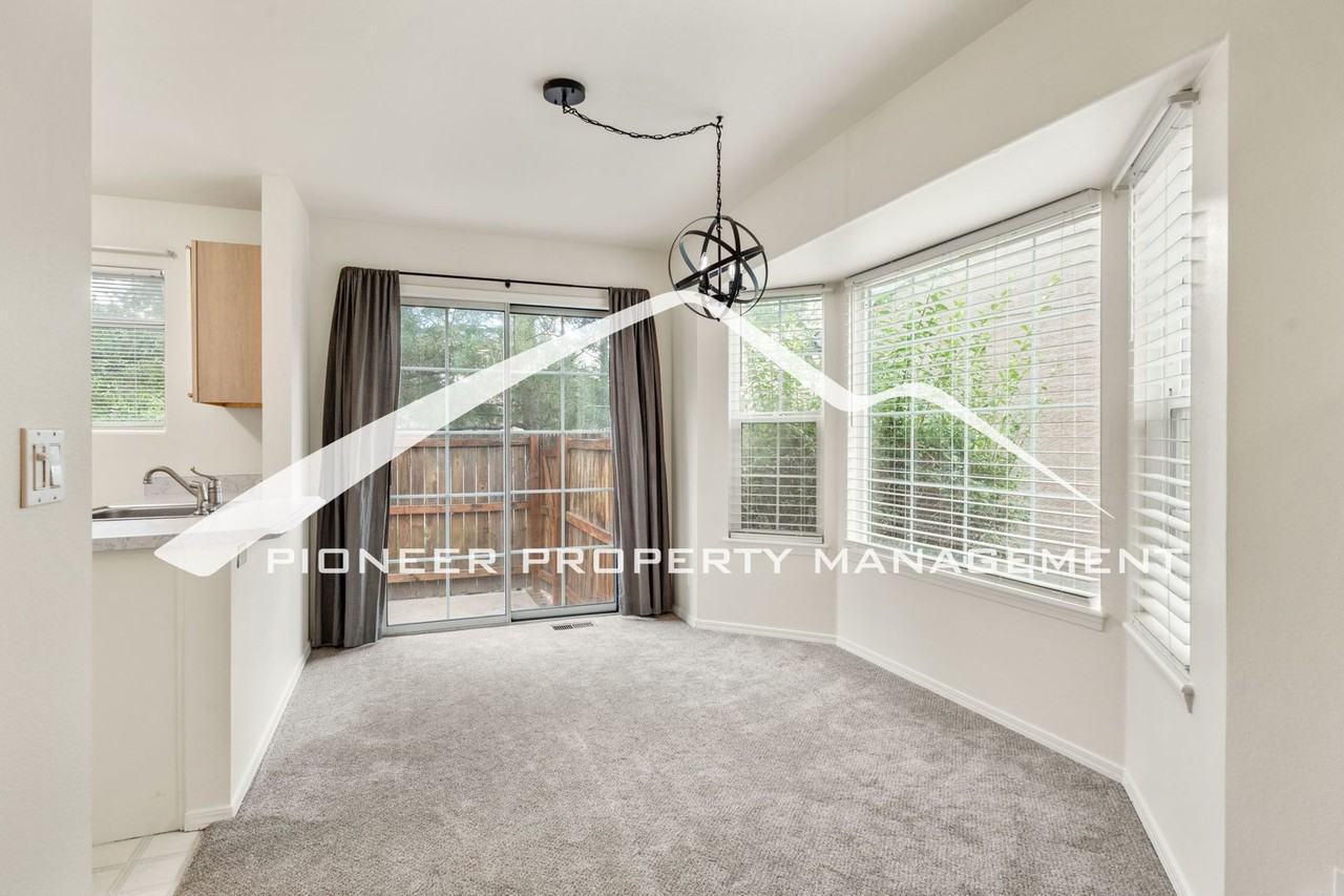 6162 Colony Cir - Photo 7 of 28