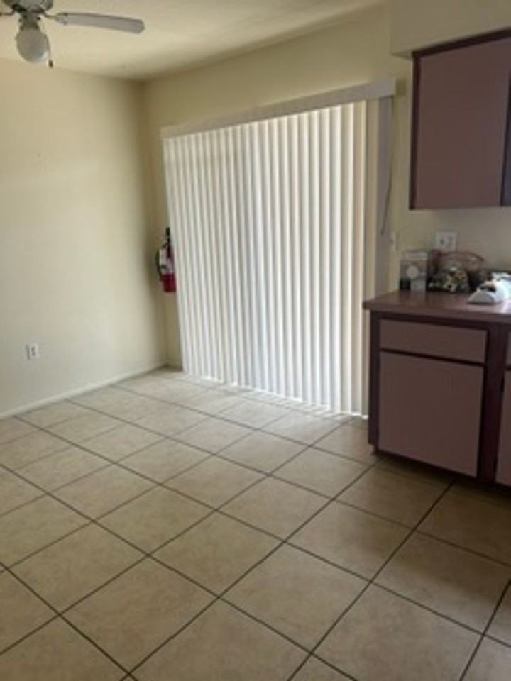 10567 Chalmer St - Photo 3 of 11