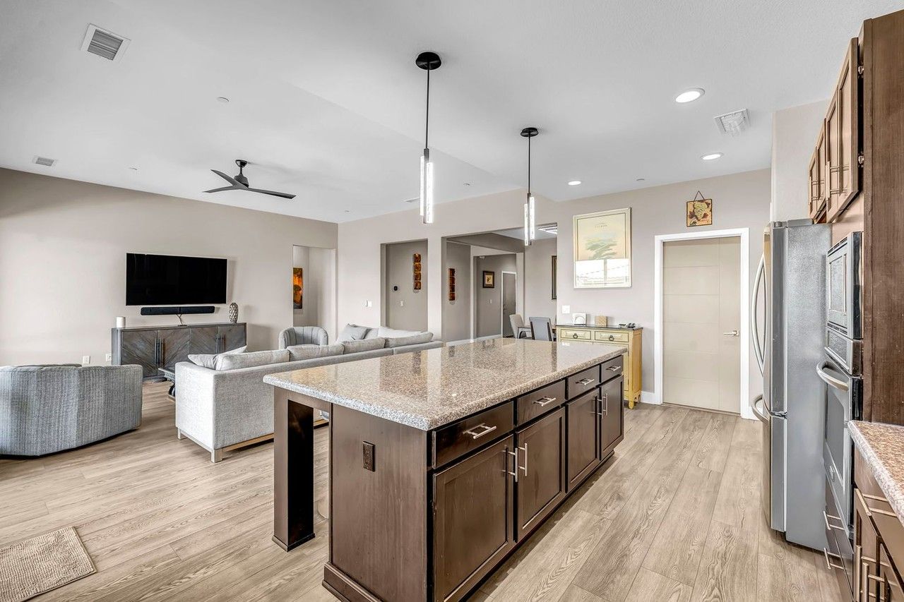 2722 Mylonite Dr - Photo 4 of 50