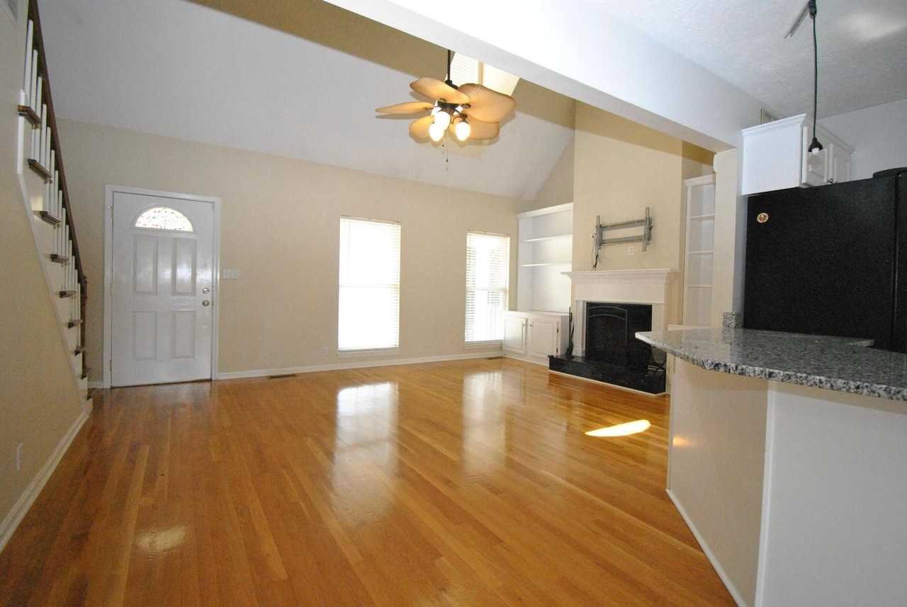 5307 Silver Wing Blvd - Photo 6 of 41