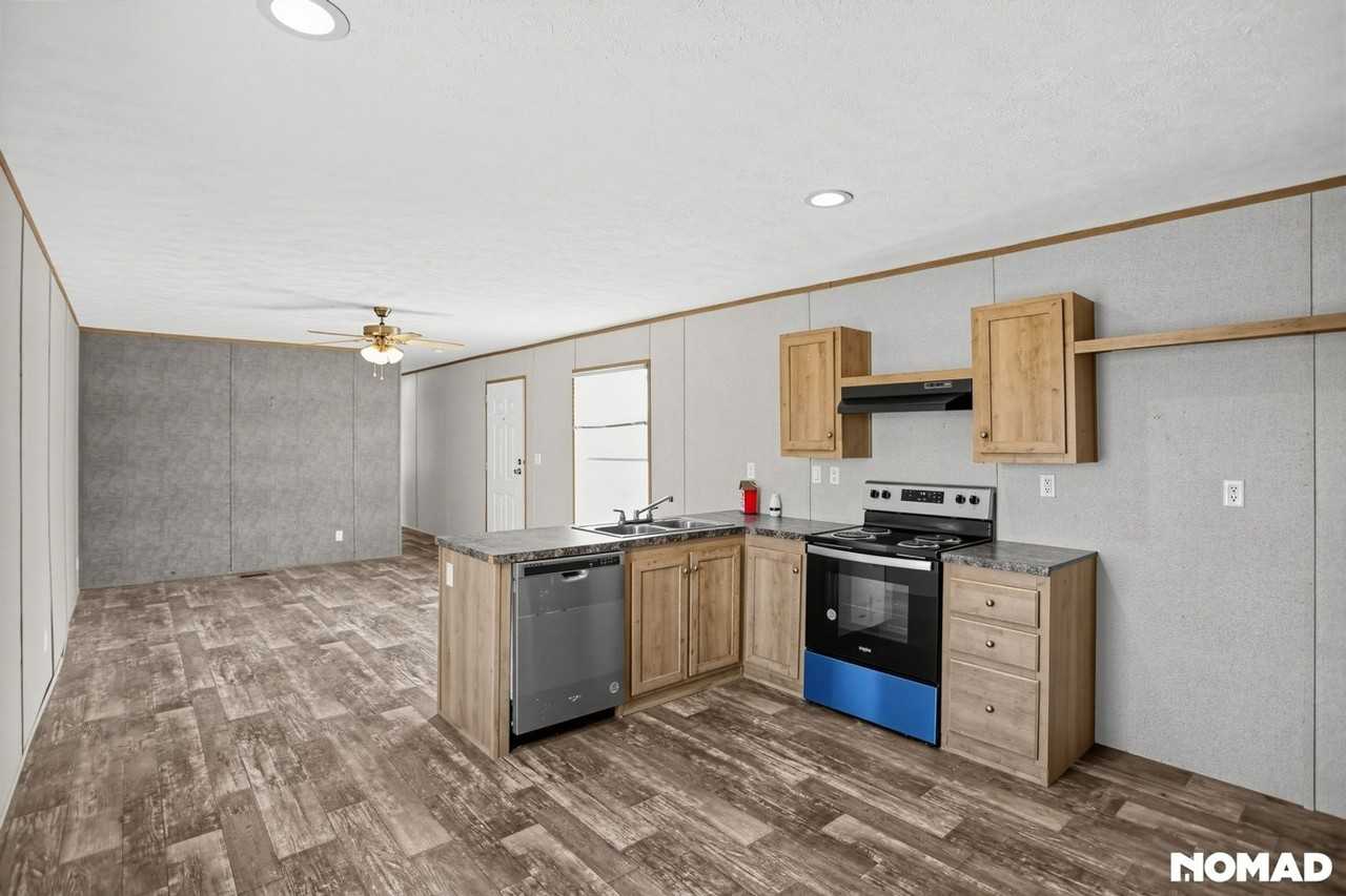 15833 County Road 1030 - Photo 3 of 36