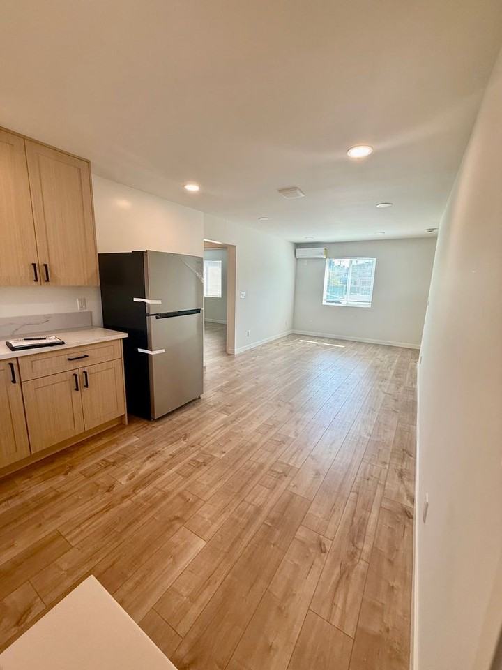 1412 1/2 N Hazard Ave - Photo 5 of 16
