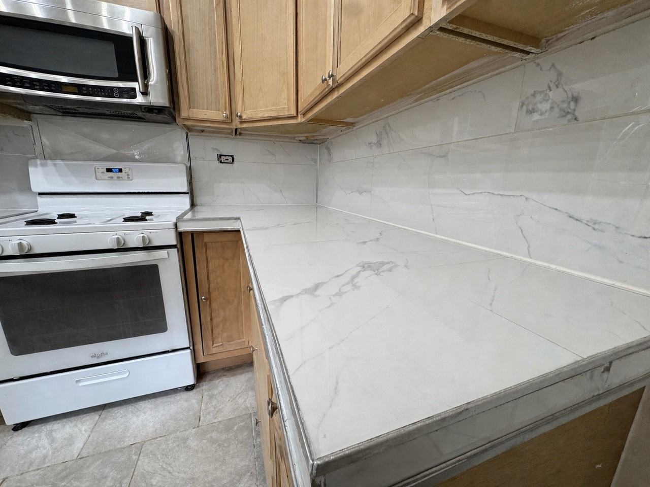 722 Cascade Ave Sw #NA - Photo 6 of 24