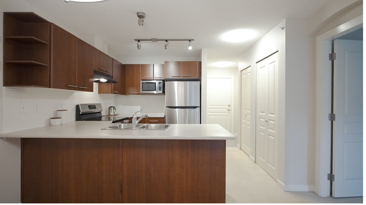 4833 Brentwood Drive - Photo 4 of 28