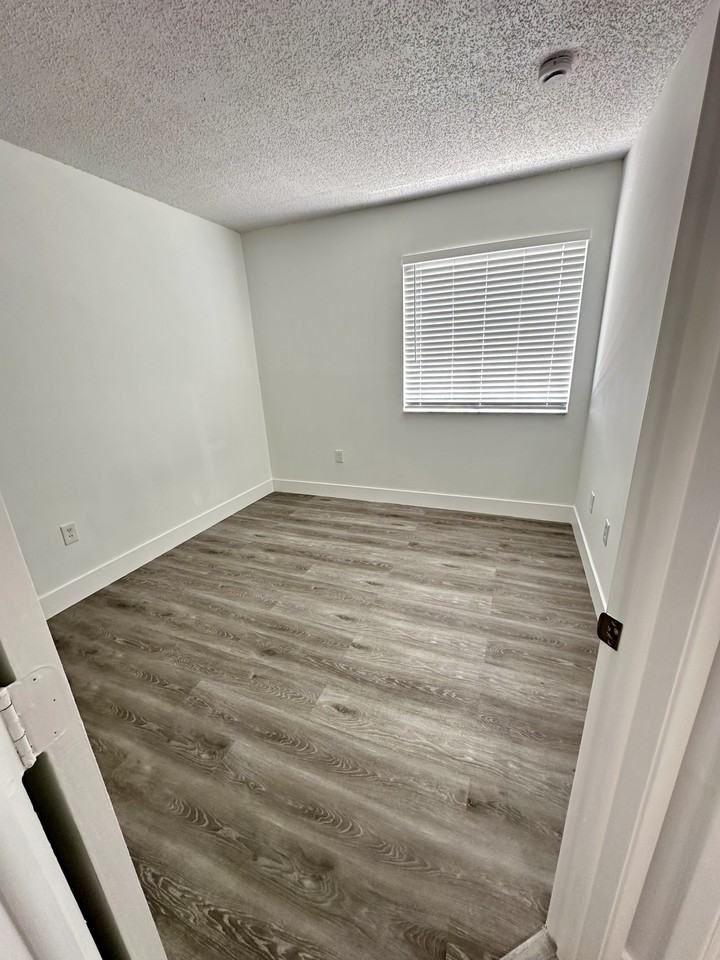 4768 Nw 114th Ave #106 - Photo 6 of 19