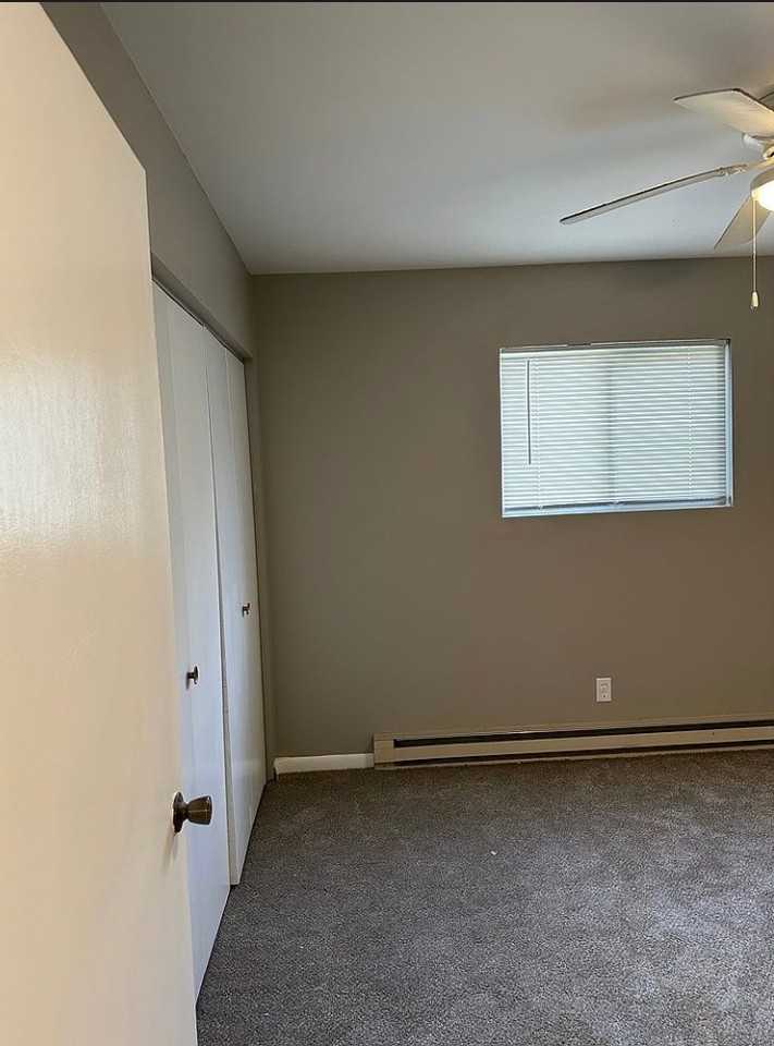 24027 W Hazelcrest Dr - Photo 6 of 8