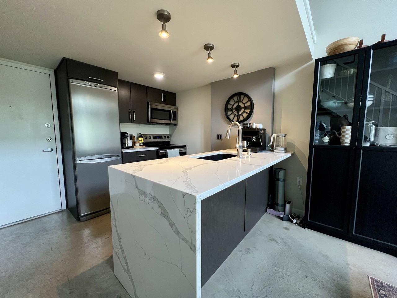 22 East Cordova Street #718 - Photo 7 of 37