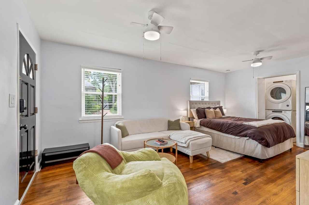1780 John Calvin Ave - Photo 2 of 27