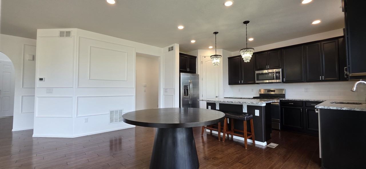 15139 Chicago St #1 - Photo 5 of 46