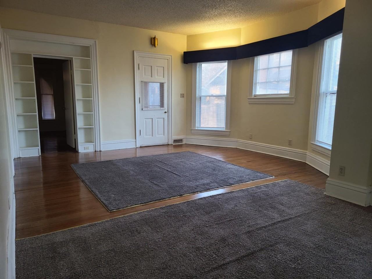 415 Hammond Ave #1 - Photo 3 of 11