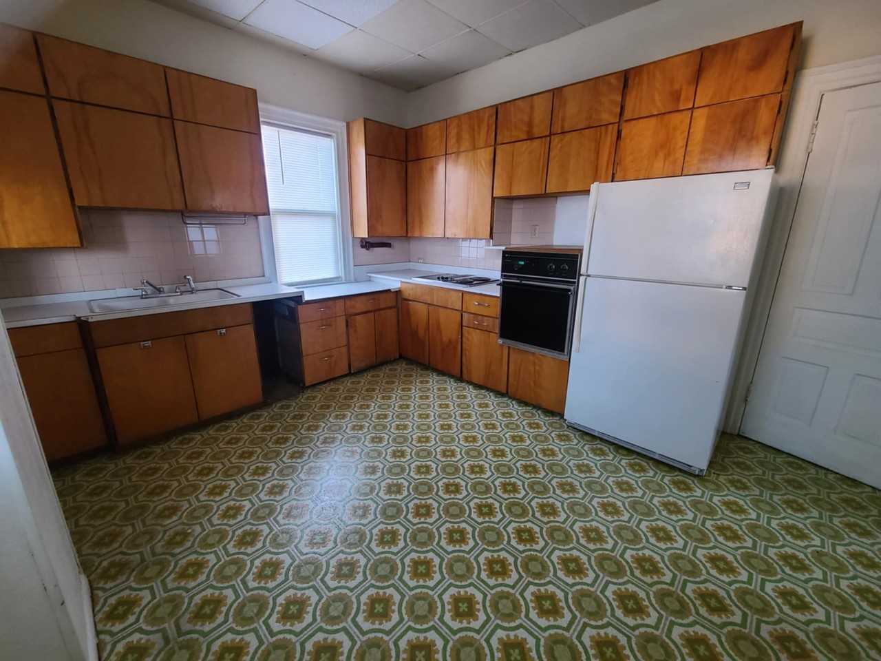 415 Hammond Ave #1 - Photo 6 of 11