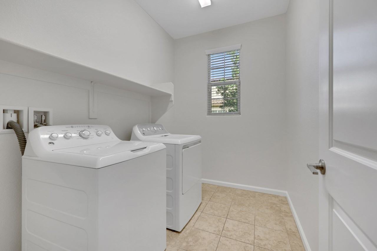 2556 Sable Creek St - Photo 6 of 18