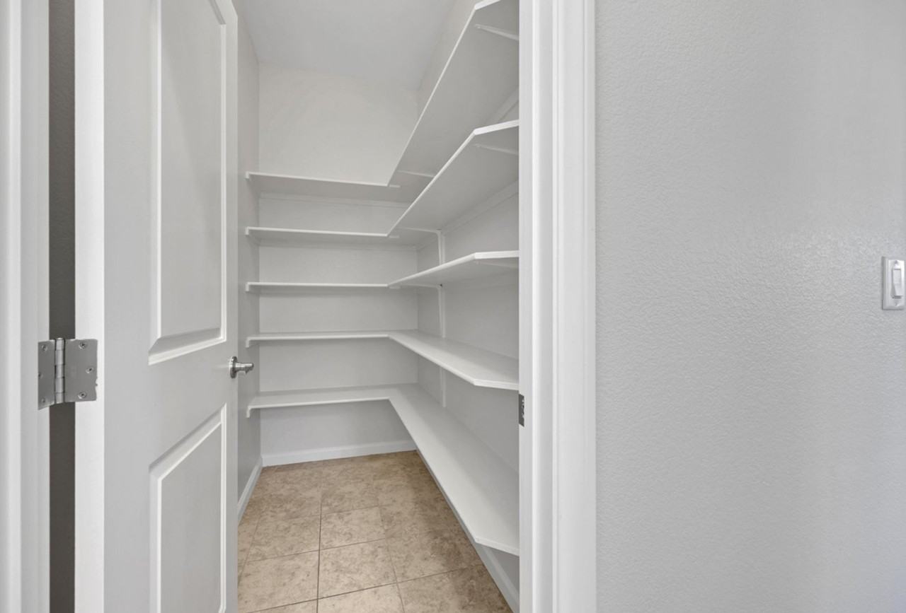 2556 Sable Creek St - Photo 7 of 18
