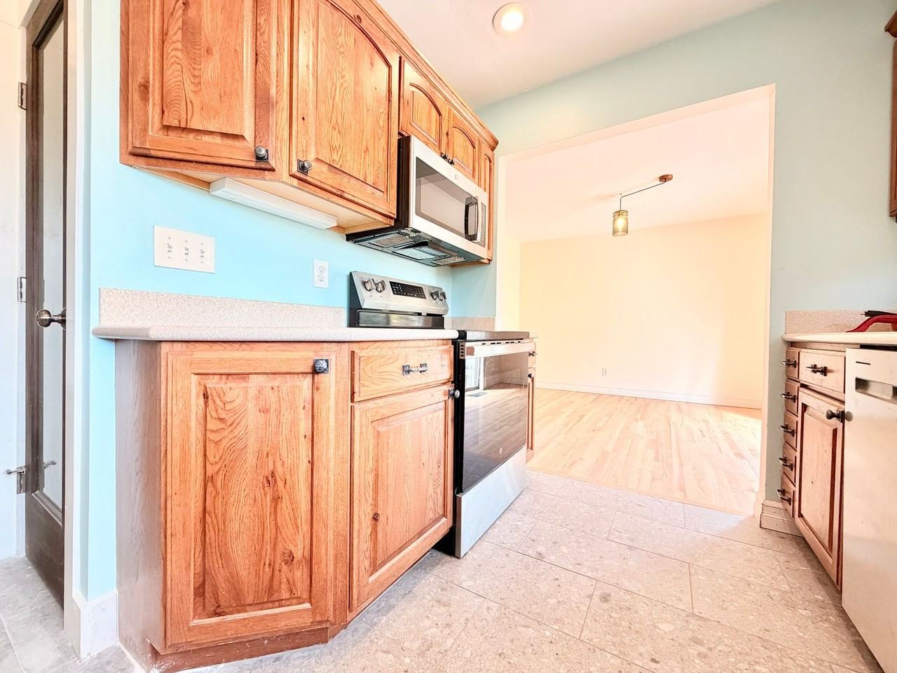 3238 Se Silver Springs Rd - Photo 4 of 21