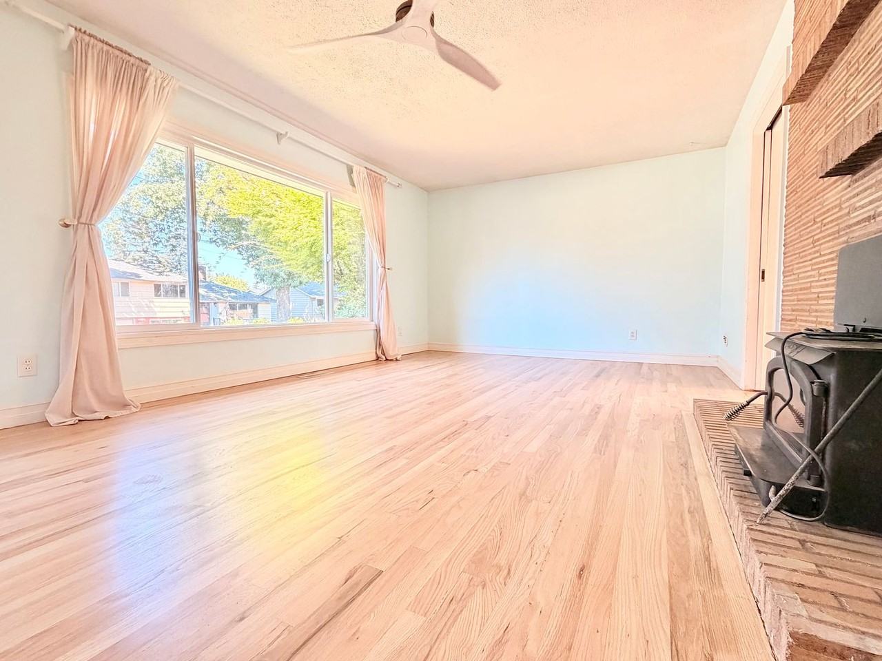 3238 Se Silver Springs Rd - Photo 6 of 21