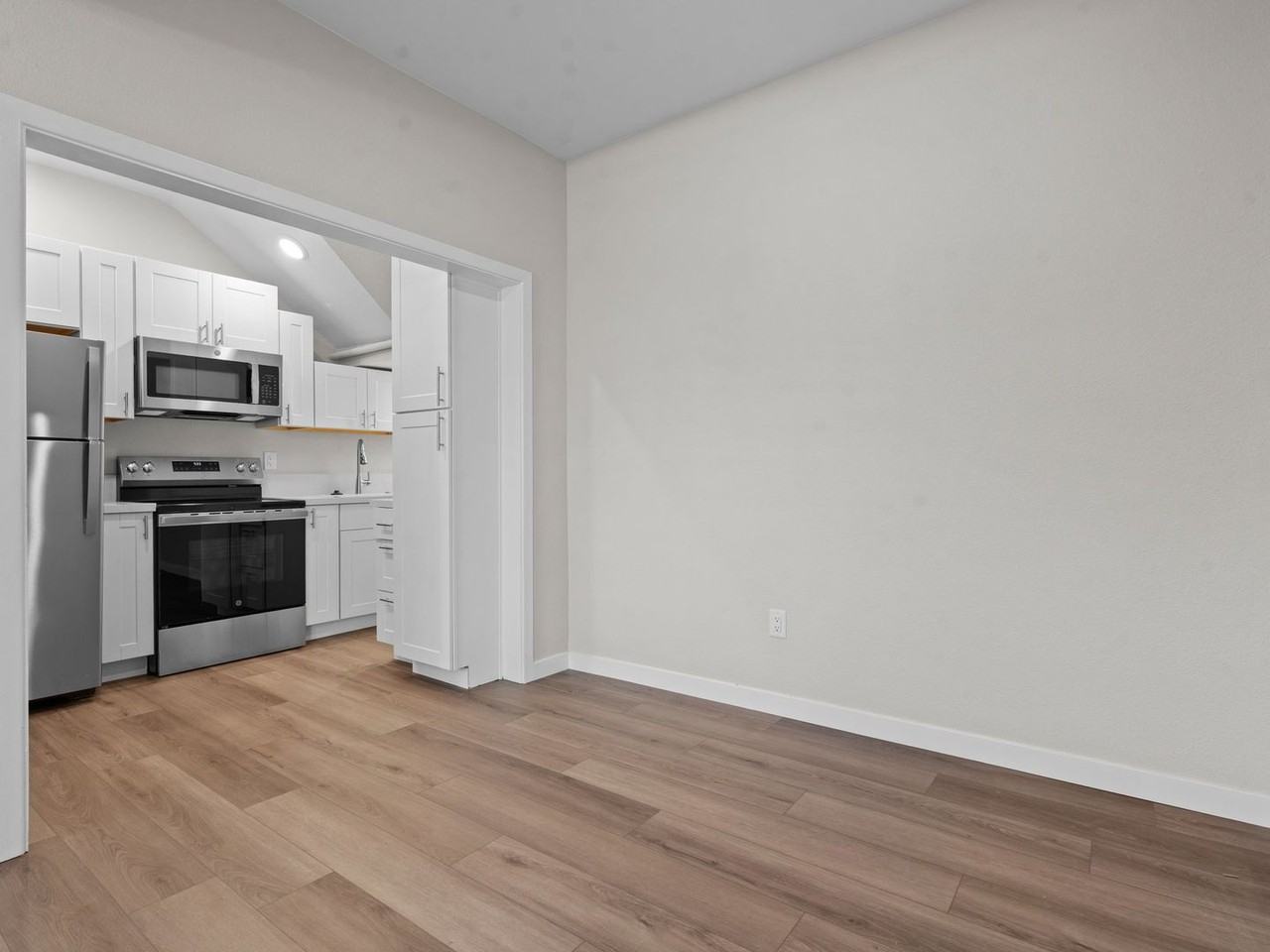 50 Berrum Pl #A - Photo 5 of 11