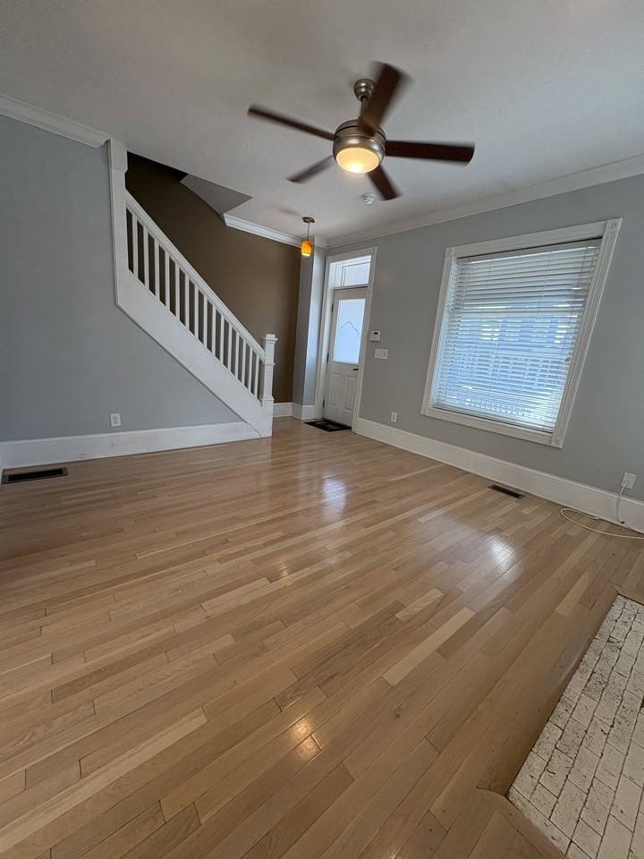 1135 Summit St #1 - Photo 2 of 50