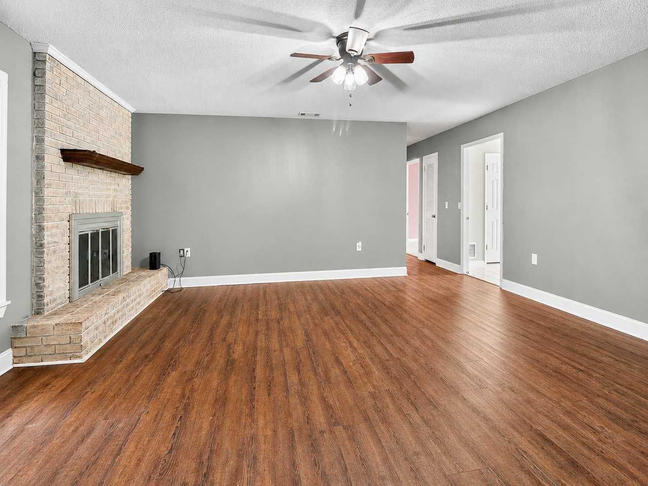 127 Pine Bluff Dr #1 - Photo 6 of 22