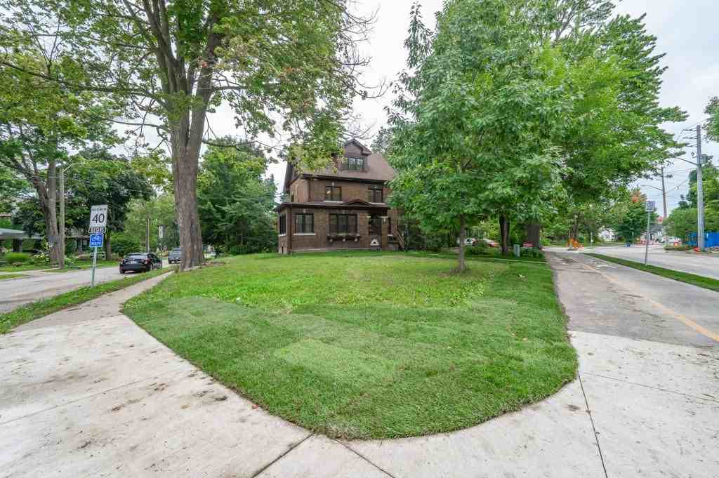 Margaret Ave & Victoria St N #C - Photo 5 of 31