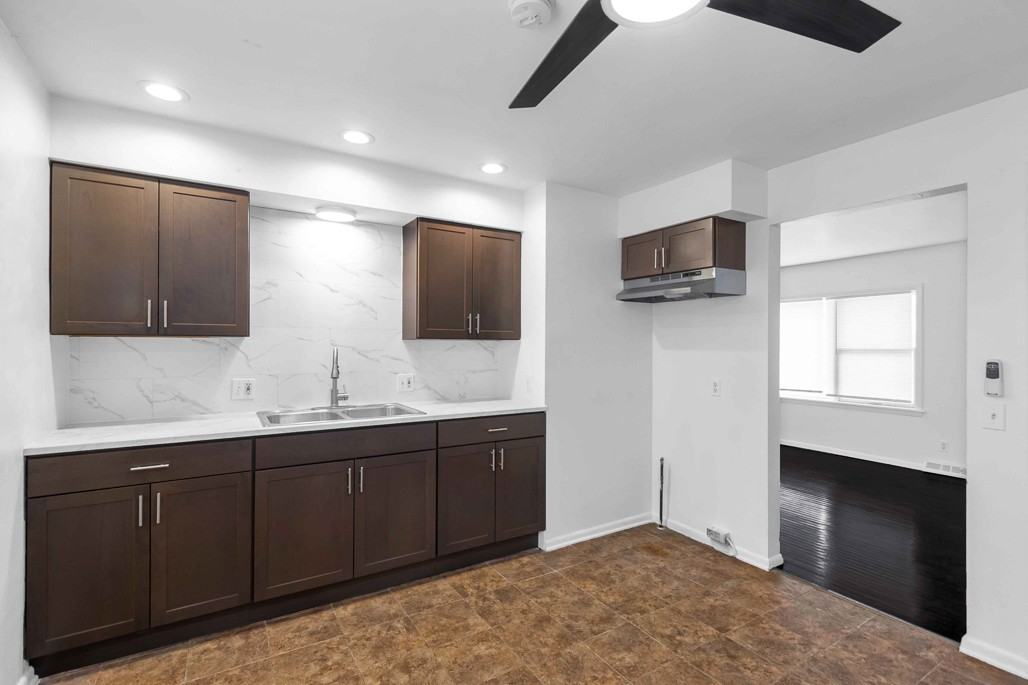 2131 37th St Nw - Photo 6 of 20
