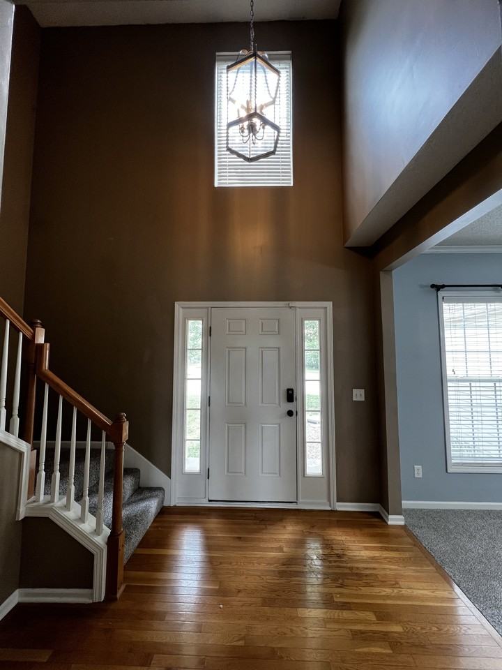 1831 W Elm Ter - Photo 3 of 39