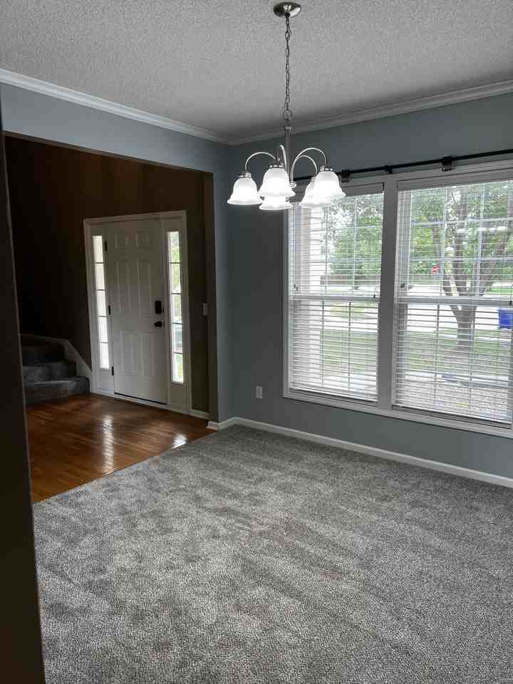 1831 W Elm Ter - Photo 5 of 39