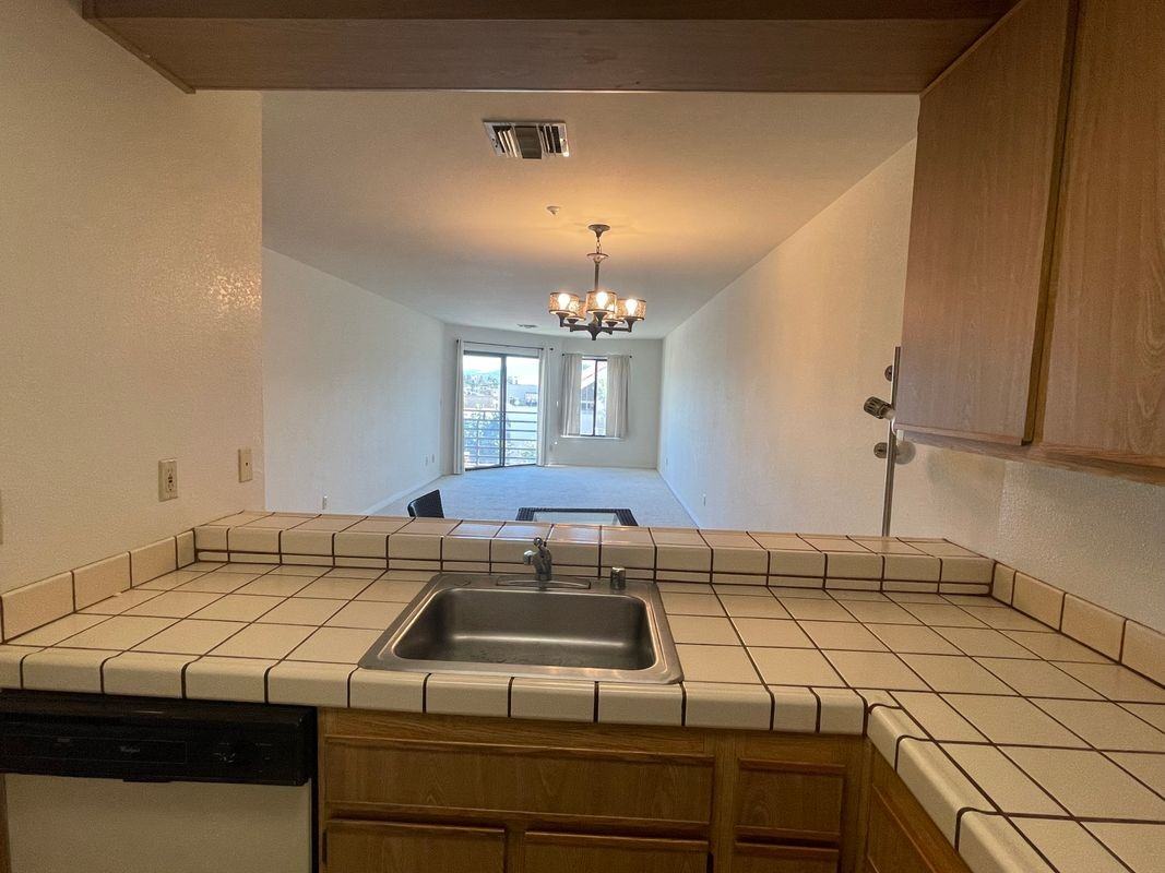 1201 Alta Vista Dr - Photo 4 of 17