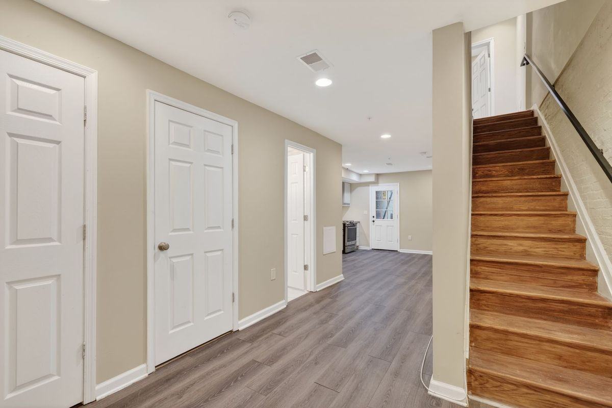 522 T St Nw - Photo 7 of 13
