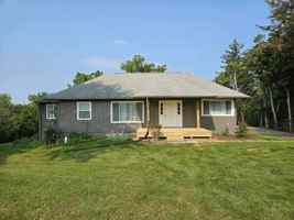featured image of 1499 Curtis Bridge Rd Ne